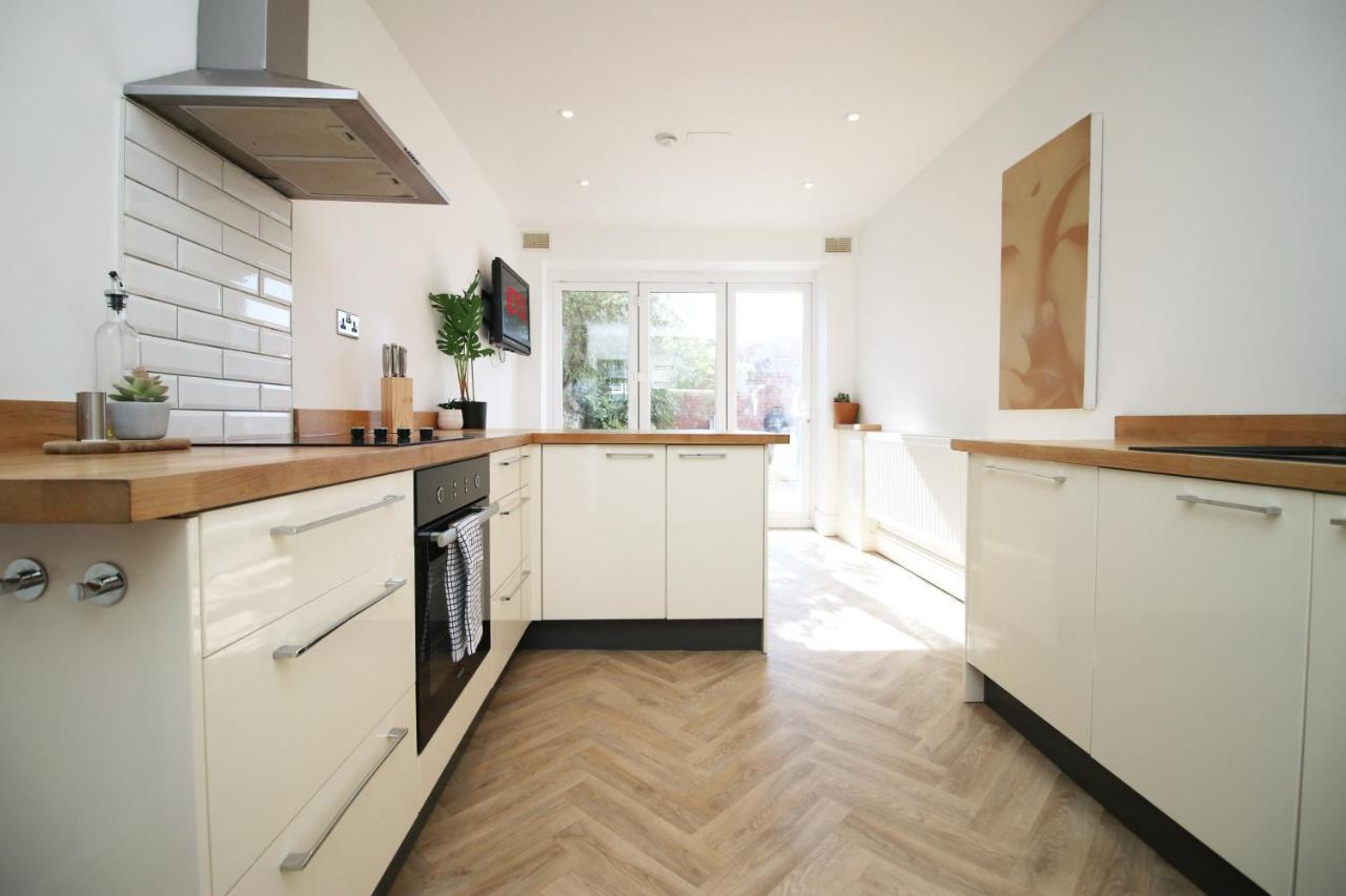 Casa vacanze - 3 Bedroom - Free Parking - Walk To Shopping Town Centre And Castle Cardiff