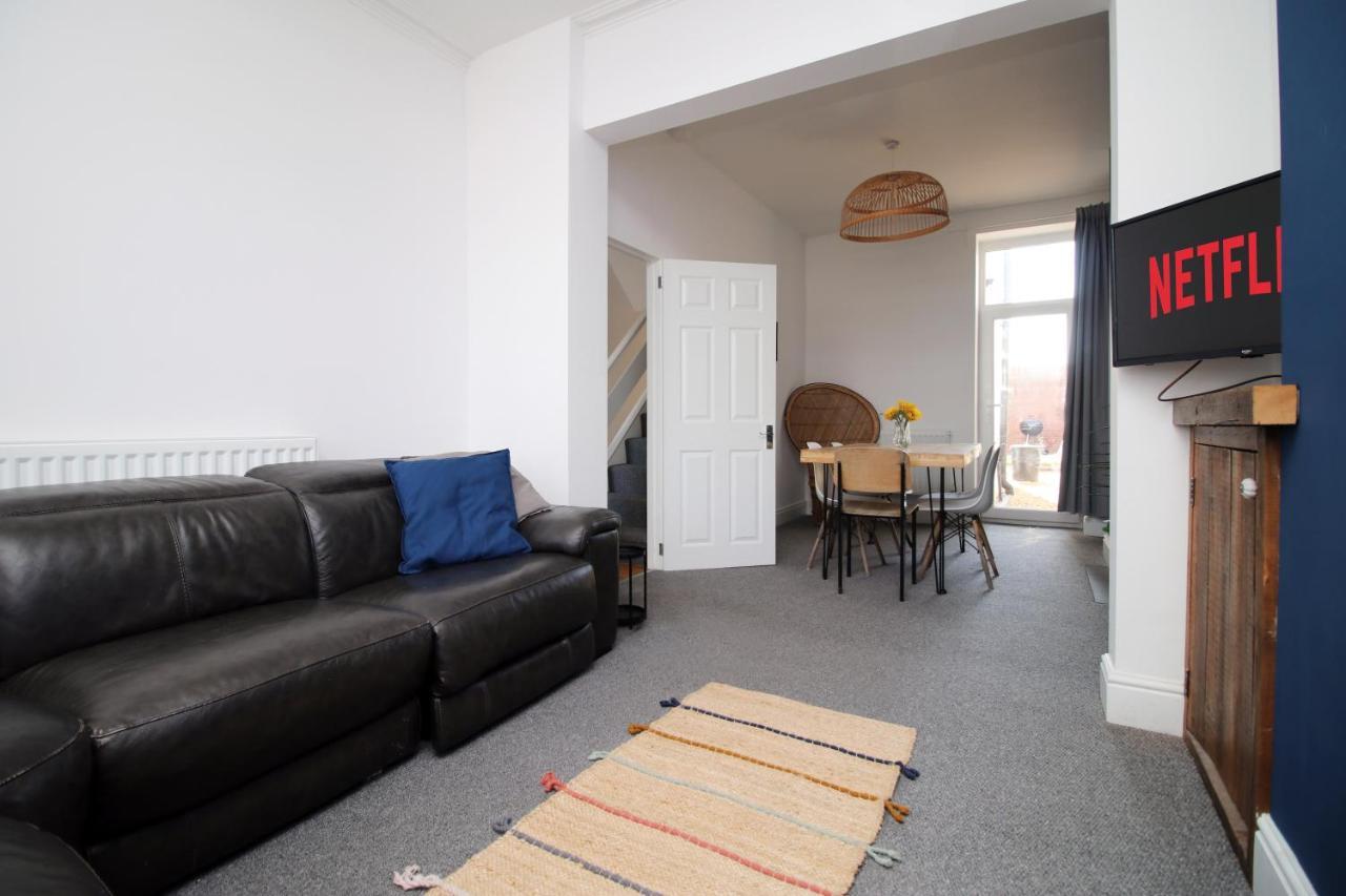 Casa vacanze - 3 Bedroom - Free Parking - Walk To Shopping Town Centre And Castle Cardiff